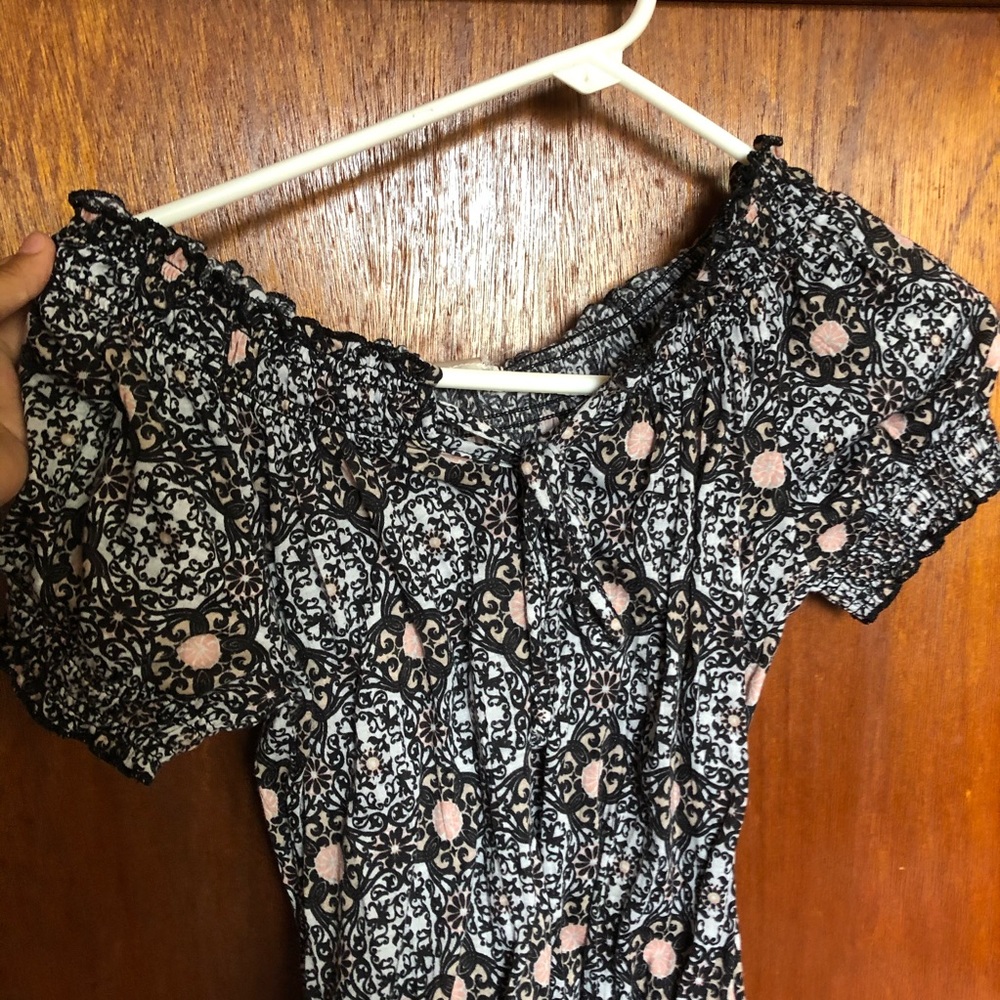 black top - Picture 2 of 4